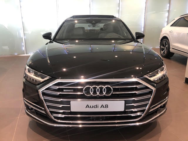 אאודי A8 55TFSI QUATTRO