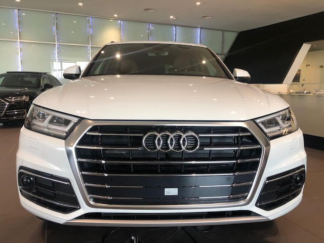 אאודי Q5 DESIGN 40 TDI