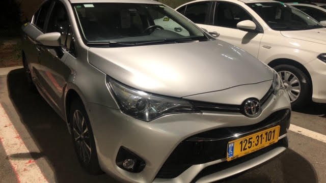 טויוטה יאריס